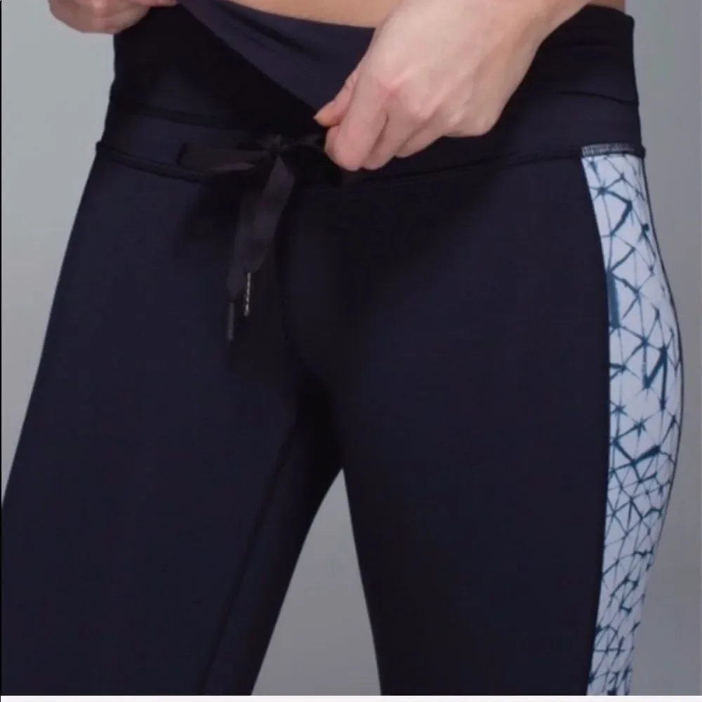 Lululemon Retreat 7/8 Leggings Size 0